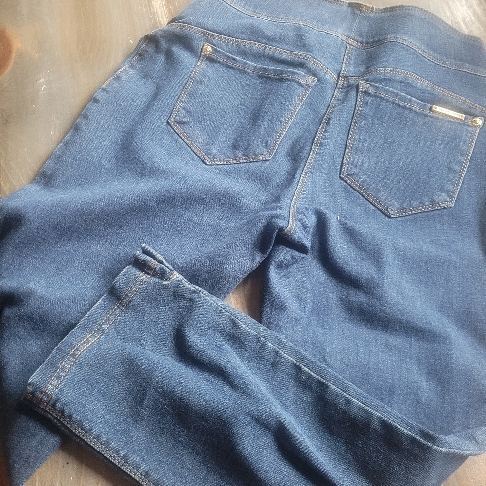 Nygard Denim Stretch Capris Size 6-8